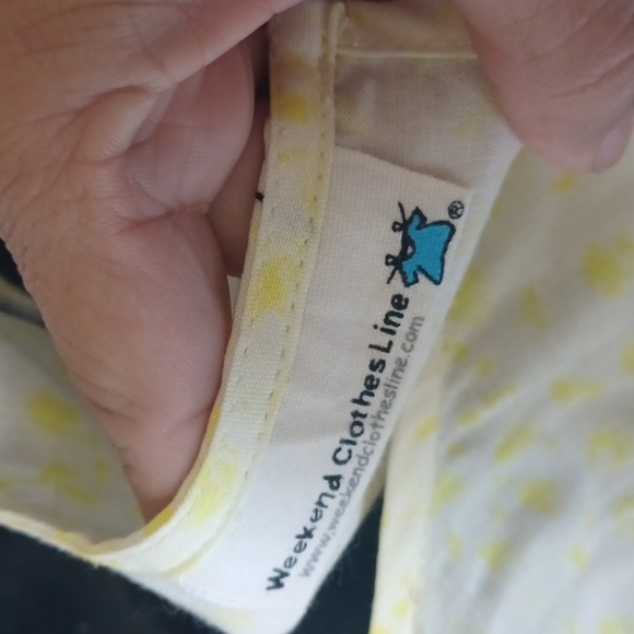 WEEKEND CLOTHESLINE Yellow Sleeveless floral motif 100% Rayon - Picture 8 of 8